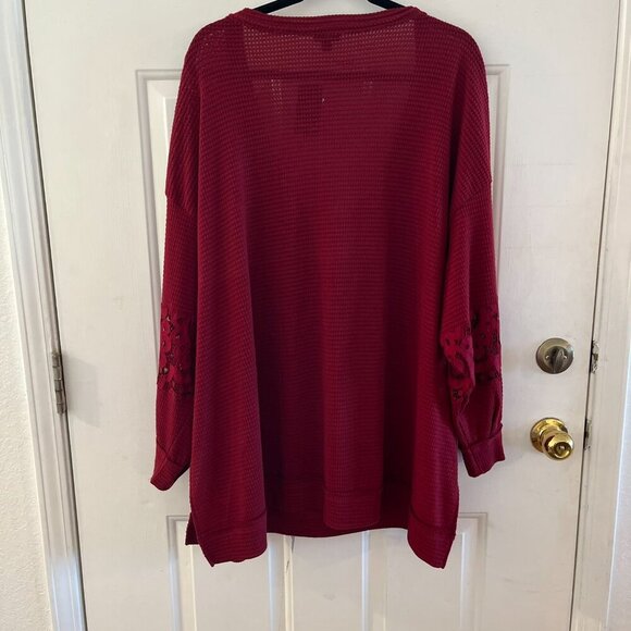 Torrid Plus-Size Rhubarb Waffle Long Sleeve V-Neck Lace Inset Sweather Sz 26 - Picture 6 of 8